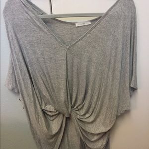 grey top